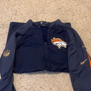 NIKE / NFL OFFICIAL BRONCO JACKET NEVER WORN